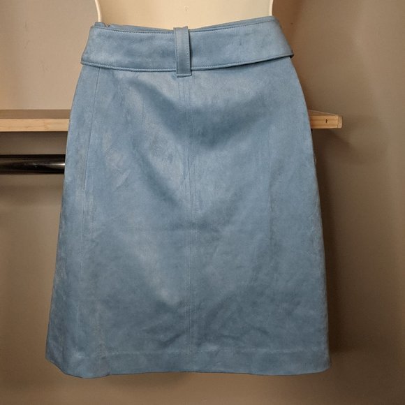 H&M Baby Blue Faux Suede Skirt with Snap Belt - Picture 4 of 5